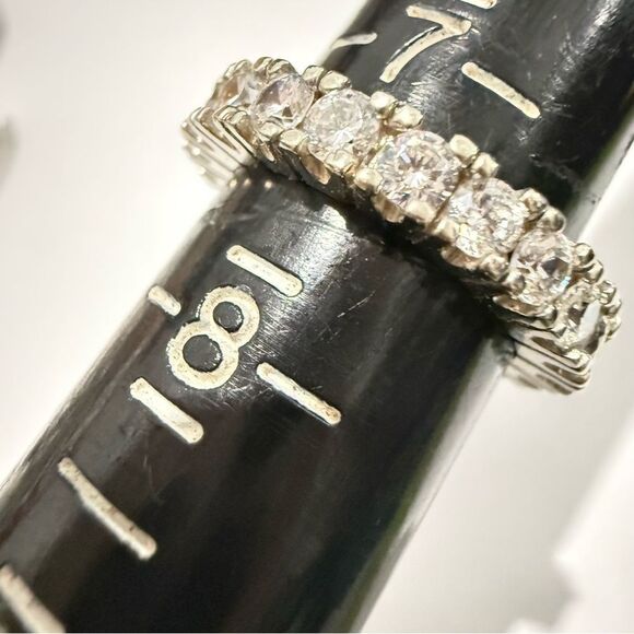 WOMEN’S SPARKLING ETERNITY BAND RING – SIZE 7.5 – ANTHROPOLOGIE STYLE - Picture 15 of 17